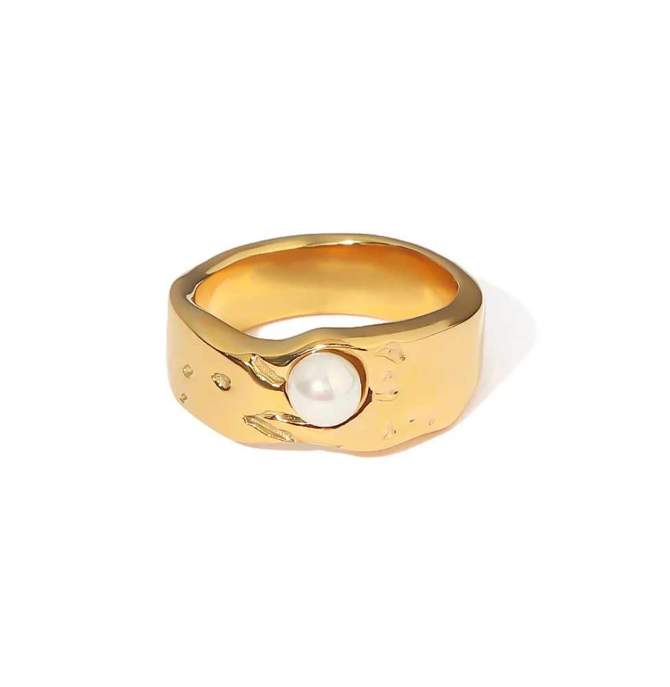 18 Karat Gold Plated ring with pearl of destiny