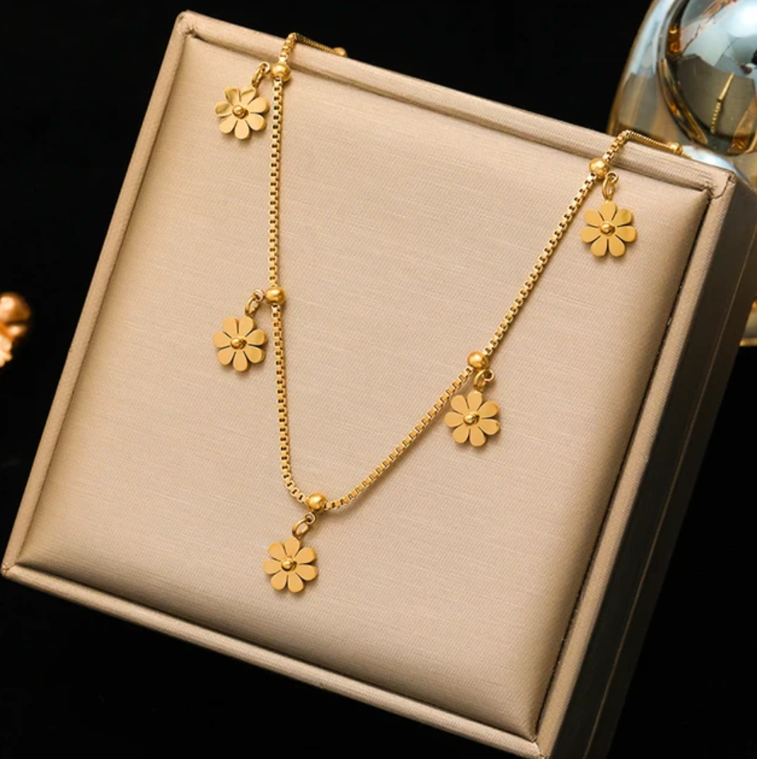 Set of Daisies with 18K Gold plating