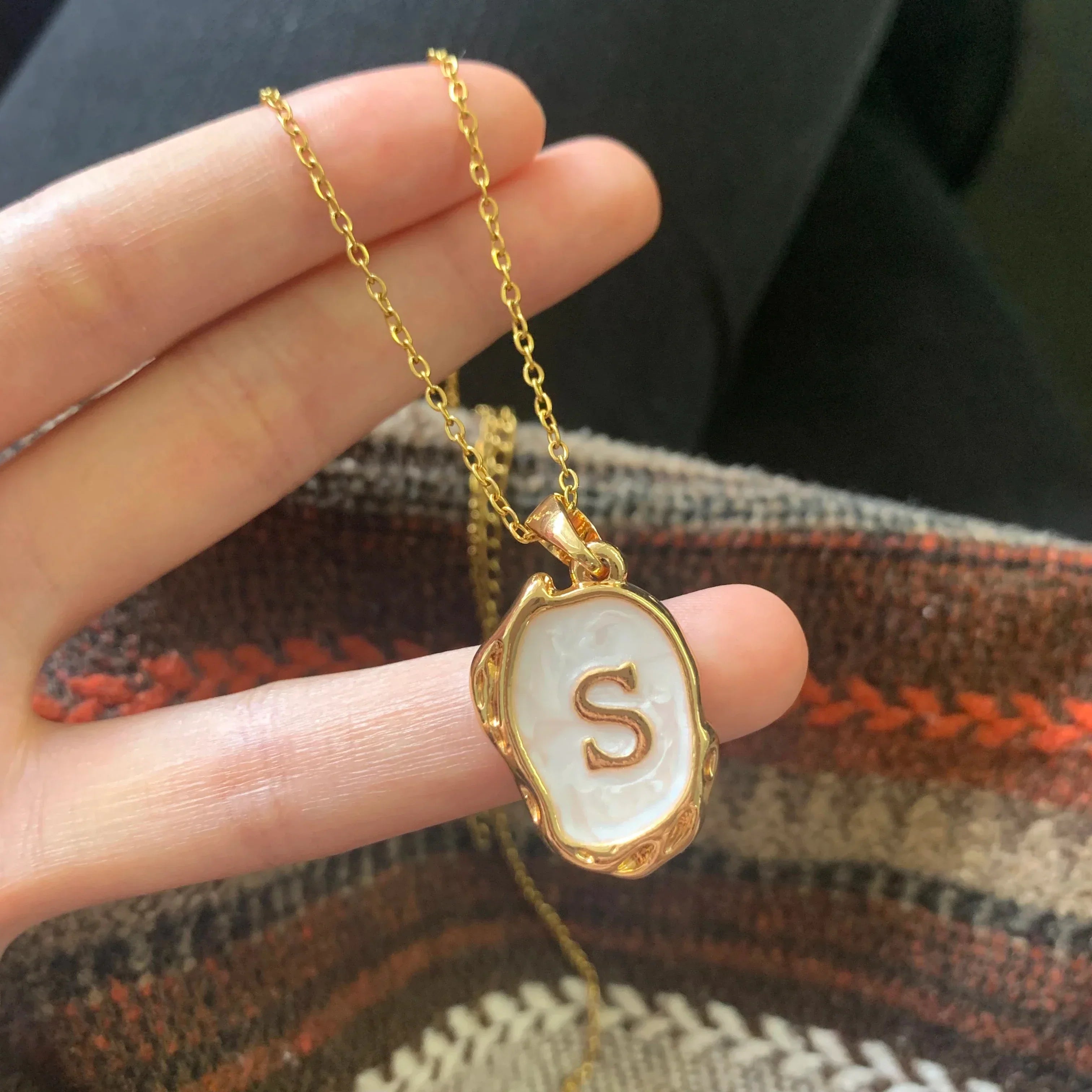 Necklace with Initials from the Bottom of the Sea in 18K Gold Plating