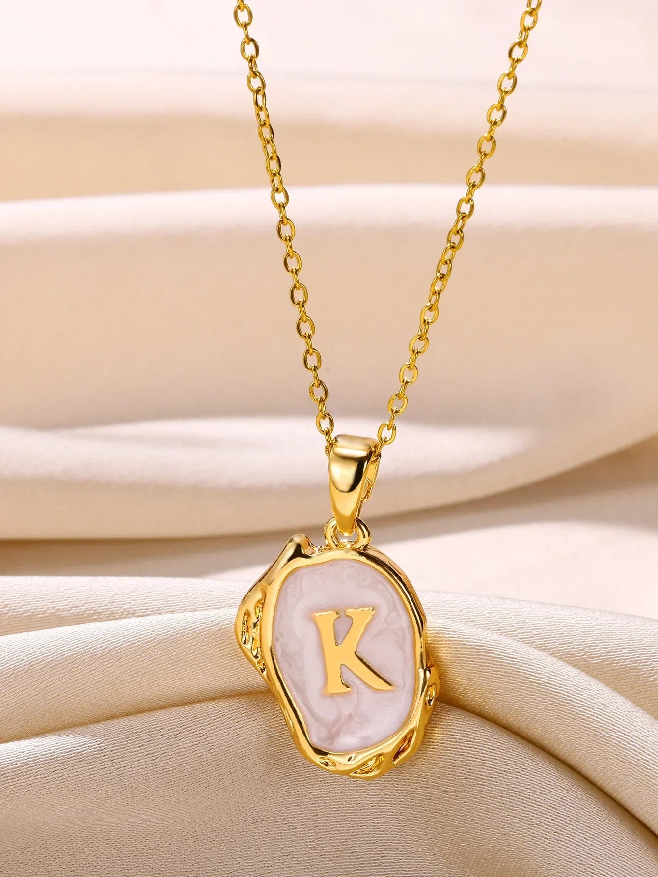 Necklace with Initials from the Bottom of the Sea in 18K Gold Plating